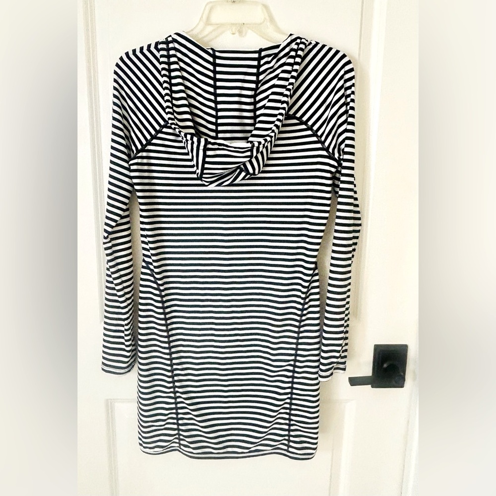 Coolibar White Black Stripe Beach Hooded Cover Up Dress XS  UPF 50+  Vac… - Picture 5 of 7